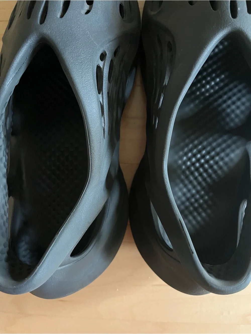 Yeezy foam Men's Black Foam men 9